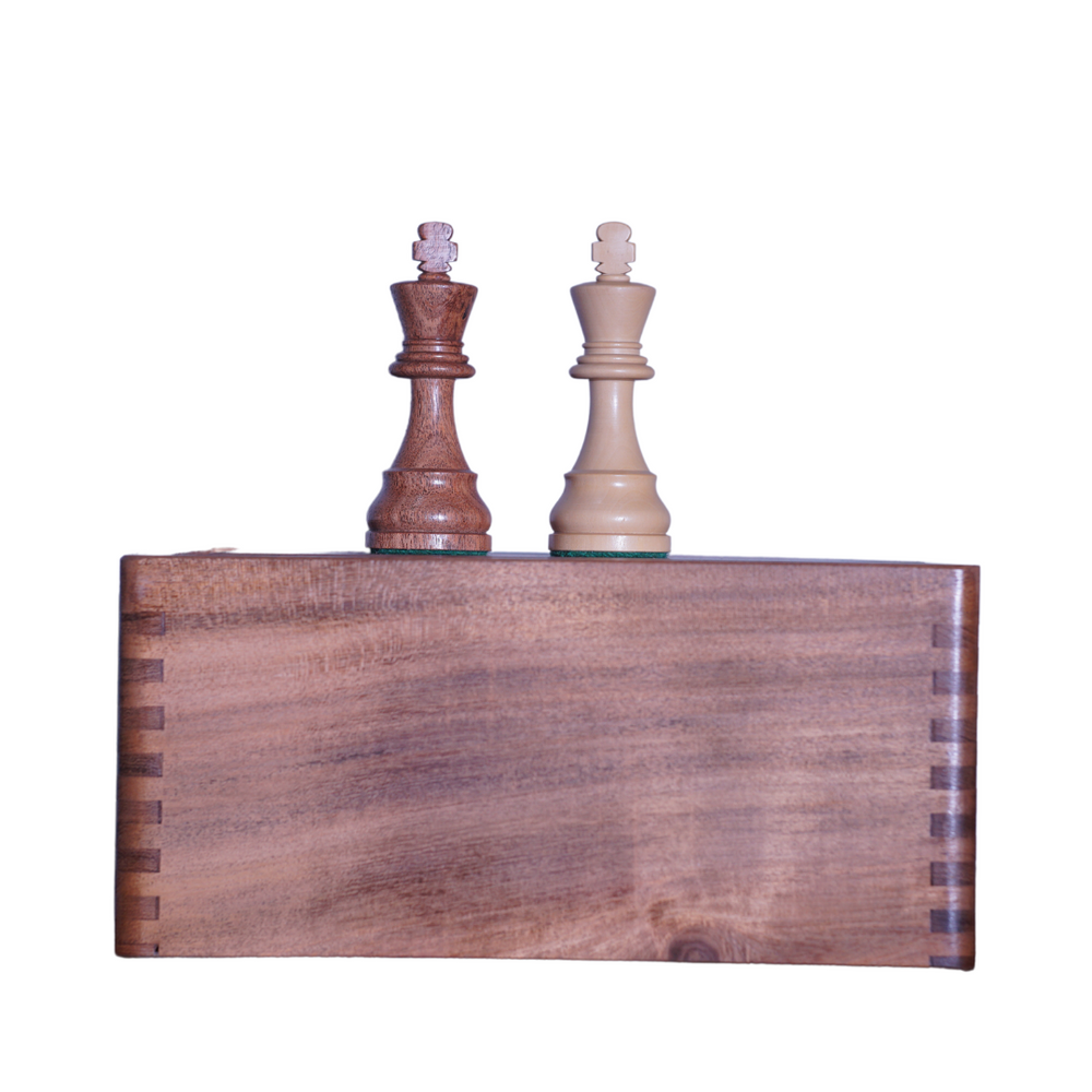 Tournament Chess Storage Box with German Knight Staunton Series Chess Pieces - Chess'n'Boards