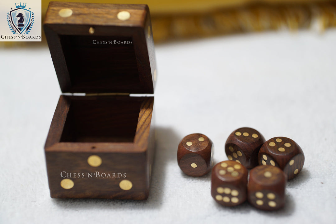 Wooden Dice Box | Handcrafted Box and 5 Dice Set - Chess'n'Boards