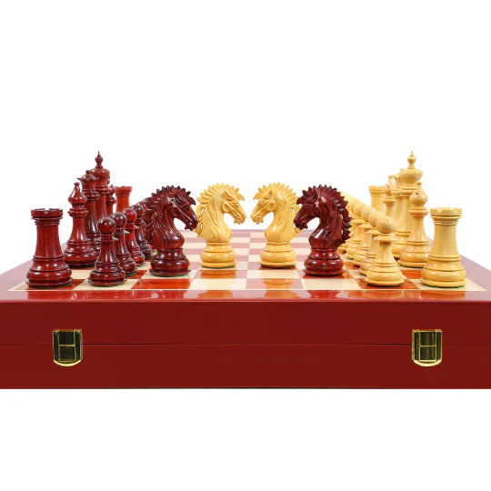 Crafting a Deluxe Chess Set: Indicators of Superiority and Artistry - Chess'n'Boards