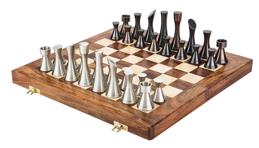 Hermann Ohme Minimalist style Chess Pieces: A Modern Classic