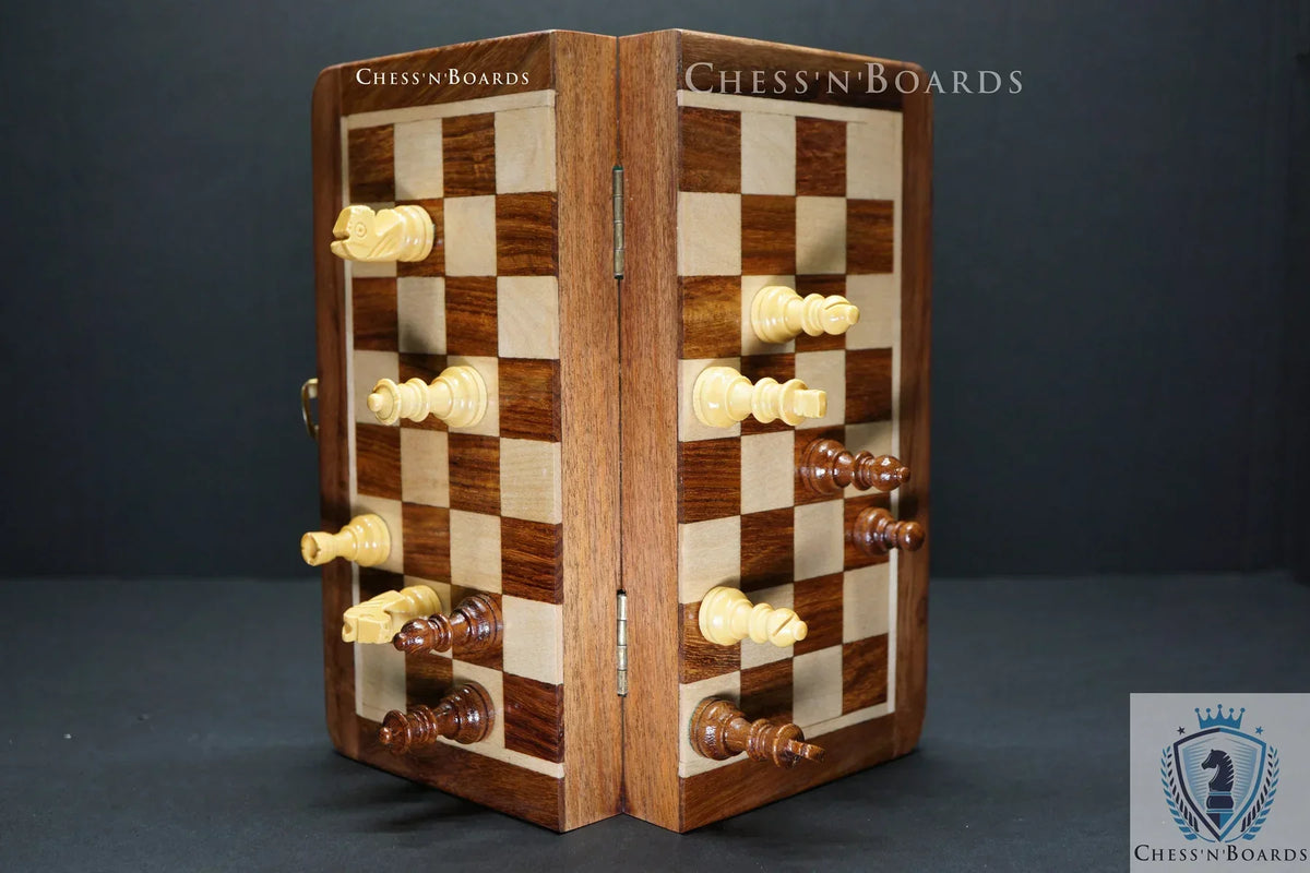 Why Magnetic Chess Set is a Must-Have while you travel with Family and Freinds? - Chess'n'Boards