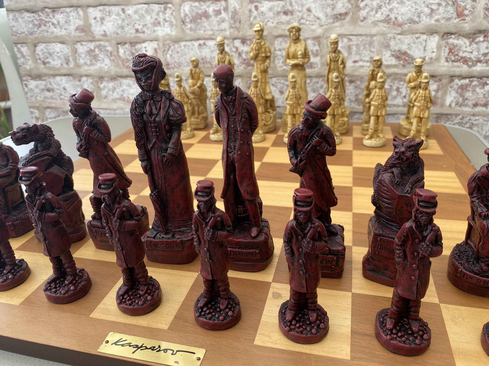 Sherlock Holmes Themed Chess Set- Berkeley's Themed Chessmen- Red