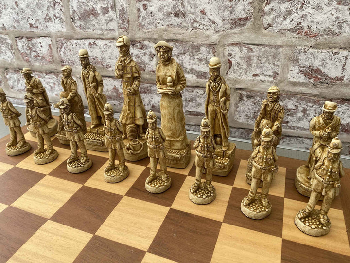 Sherlock Holmes Themed Chess Set- Berkeley's Themed Chessmen- Red
