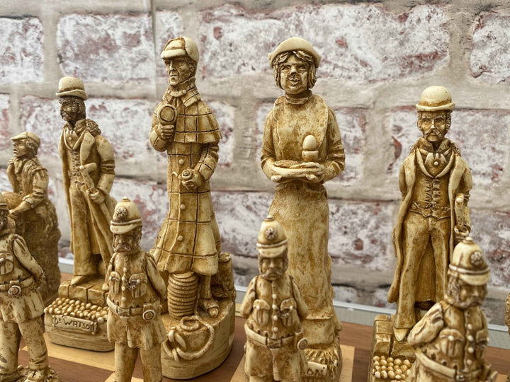 Sherlock Holmes Themed Chess Set- Berkeley's Themed Chessmen- Red