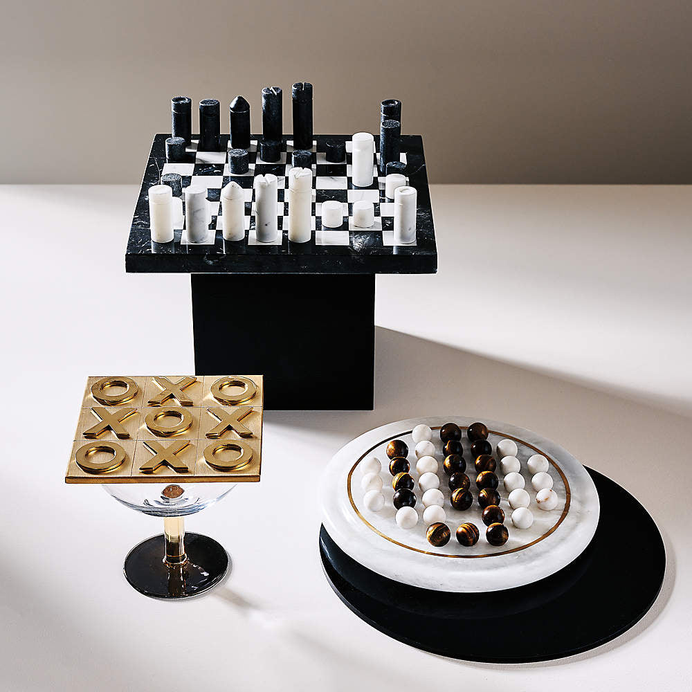 Skyscraper Series Marble Chess Set: A Classic Black and White Stone Chess set