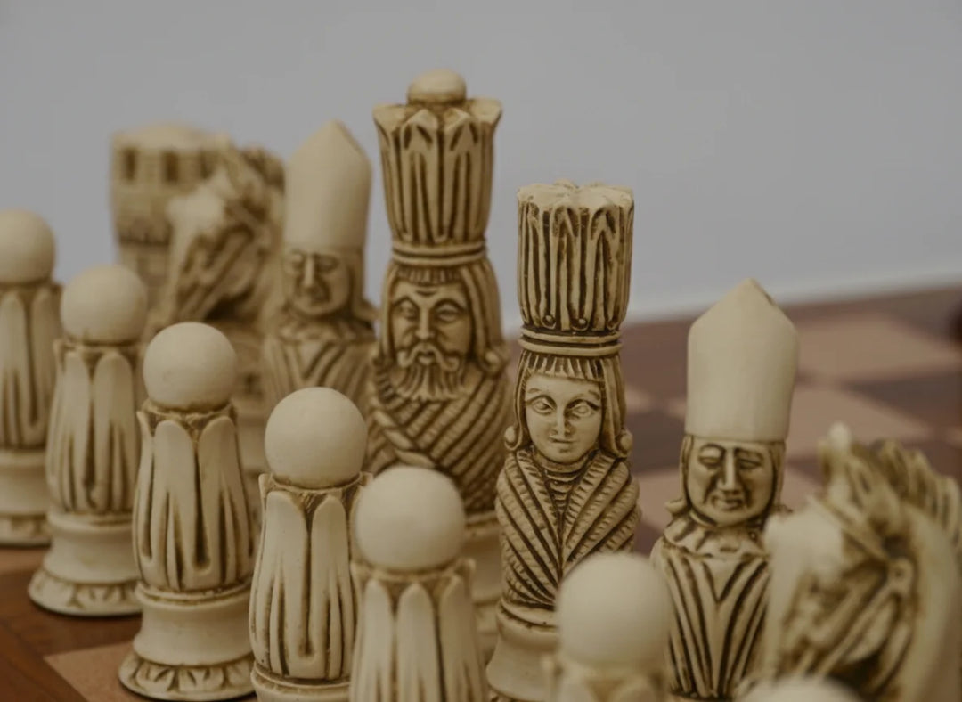 Victorian Chess Pieces- Berkeley's Themed Chessmen- Cardinal Red - Chess'n'Boards