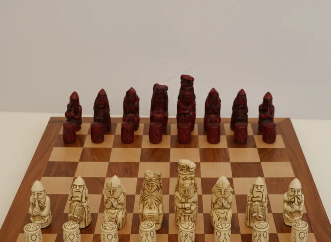 Medieval Chess Pieces-Berkeley Themed Chessmen -Cardinal Red - Chess'n'Boards