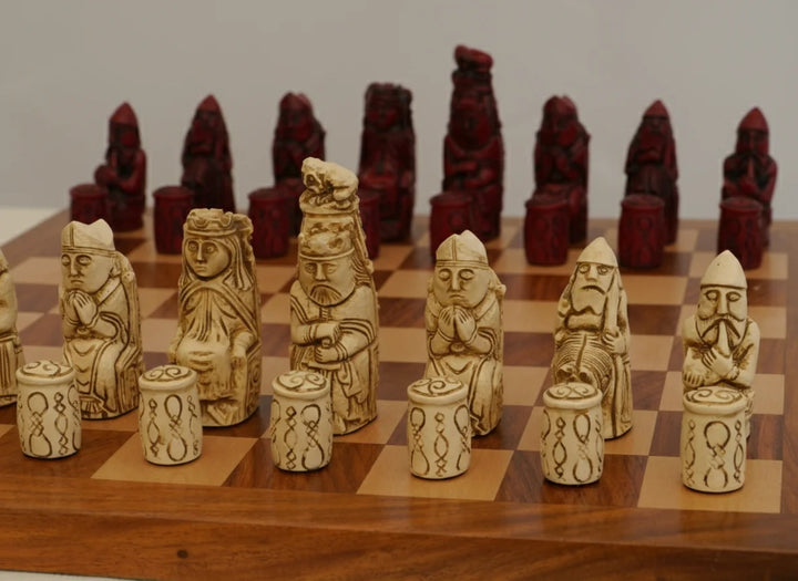 Medieval Chess Pieces-Berkeley Themed Chessmen -Cardinal Red - Chess'n'Boards