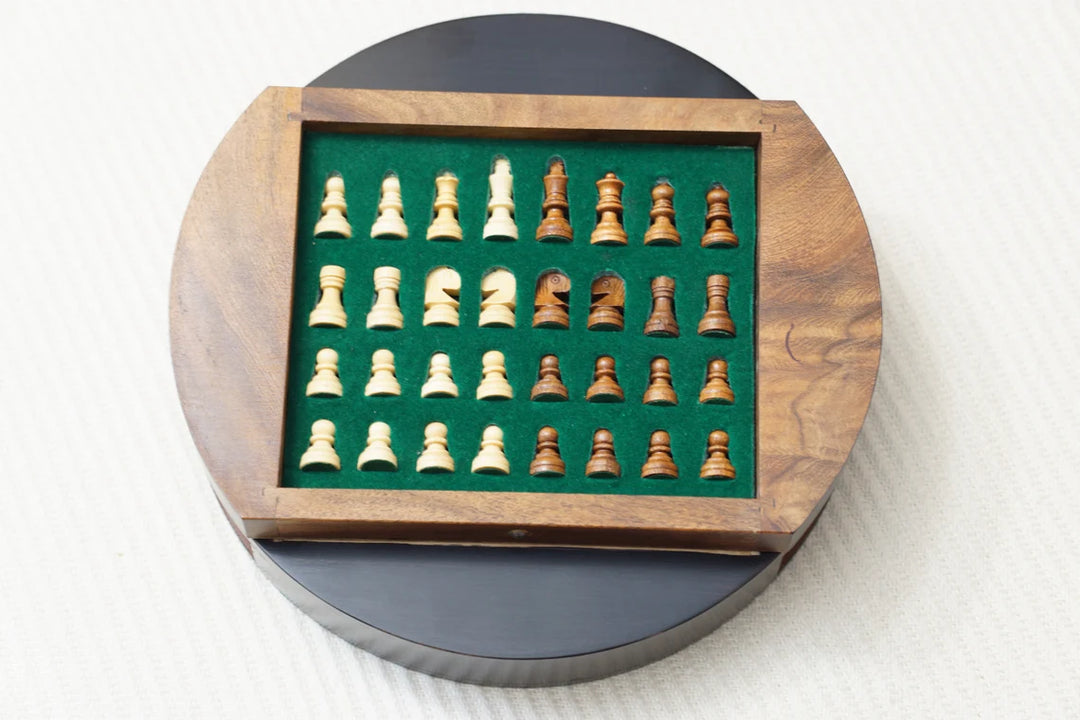 Magnetic Round Drawer Ebony Chess set