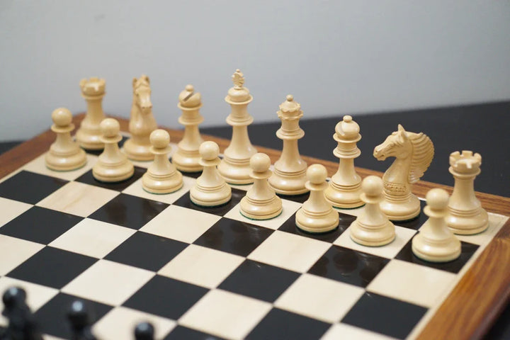 Kombi-Schachspiel | Nachgebildete King's Bridle-Schachfiguren der Copenhagen-Serie aus Ebenholz mit Ebenholzbrett