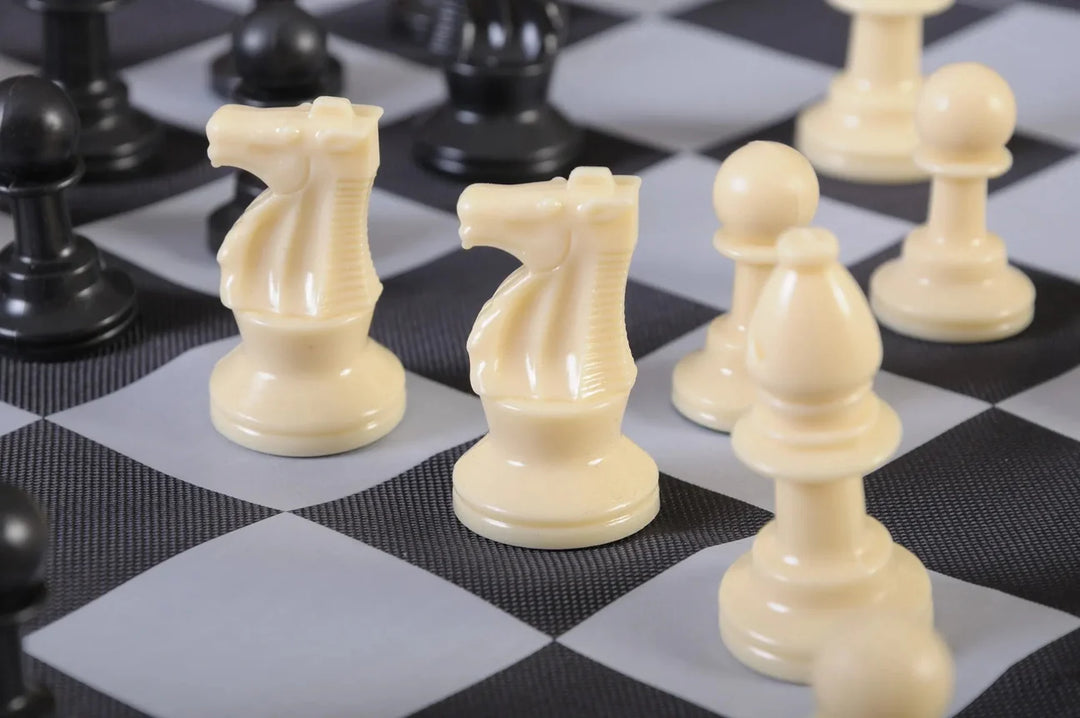 Analysis Chess Pieces and Cinch Chess Board Bag Combo – Chess'n'Boards