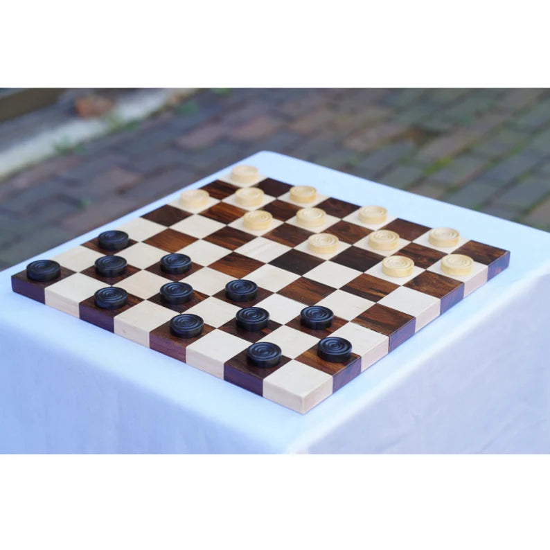 Wooden Checkers / Draught Set in Stained Dyed Boxwood & Natural Box wood - 30mm - Chess'n'Boards