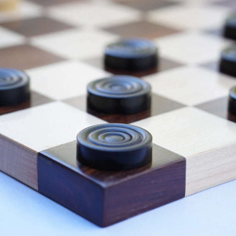 Wooden Checkers / Draught Set in Stained Dyed Boxwood & Natural Box wood - 30mm - Chess'n'Boards