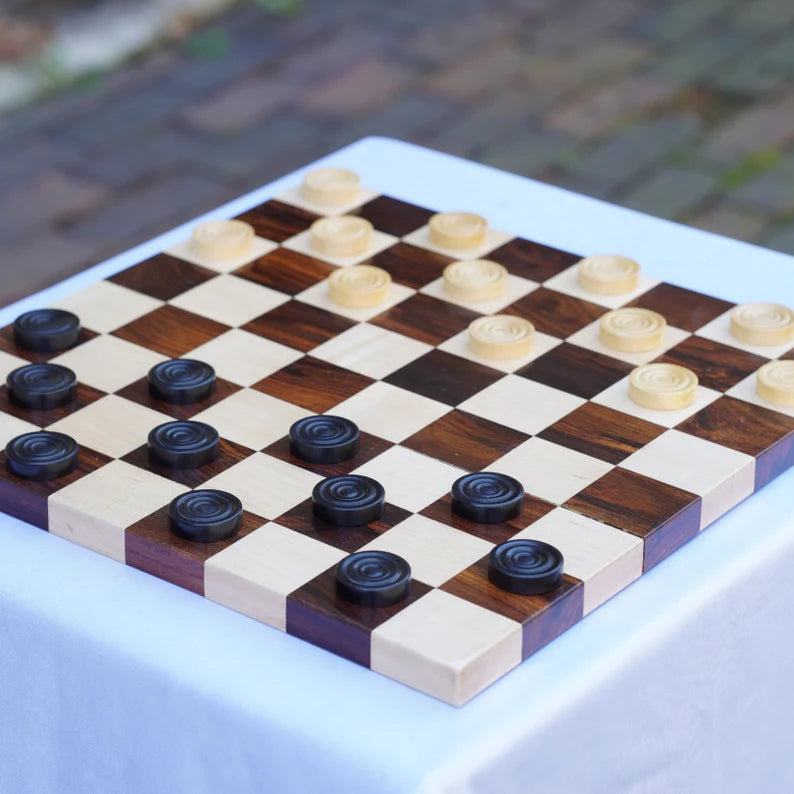 Wooden Checkers / Draught Set in Stained Dyed Boxwood & Natural Box wood - 30mm - Chess'n'Boards