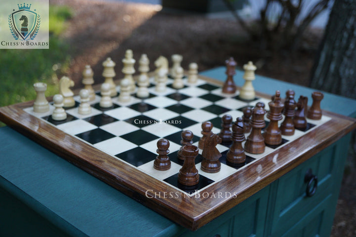 Magnetic Flat Chess Board with Sheesham German Knight Chess Pieces and a Leatherette Case - Chess'n'Boards