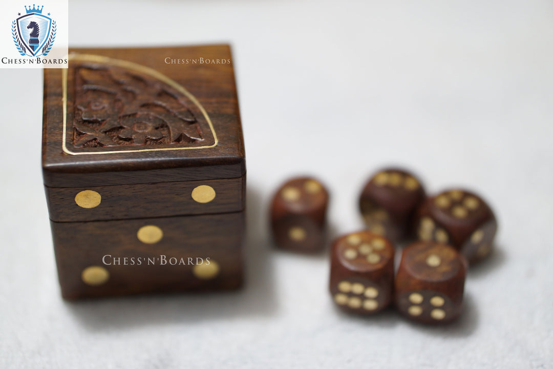 Wooden Dice Box | Handcrafted Box and 5 Dice Set - Chess'n'Boards