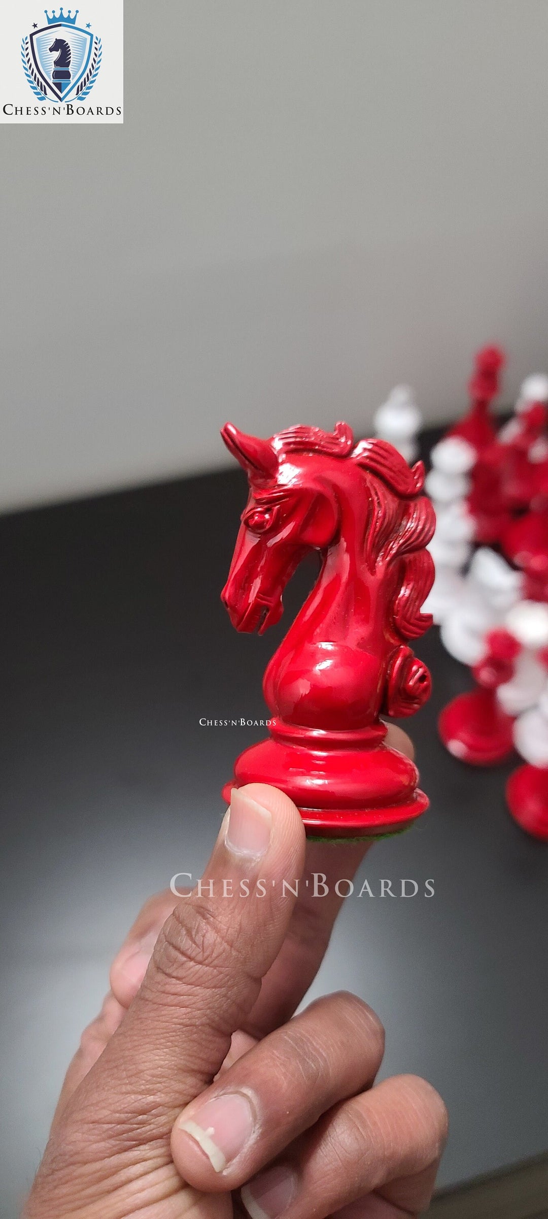 Painted Columbian 4.5 King /The Shera Series Chess Pieces - Chess'n'Boards