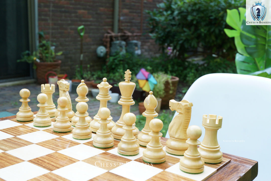 Collection: chess set, handmade, British