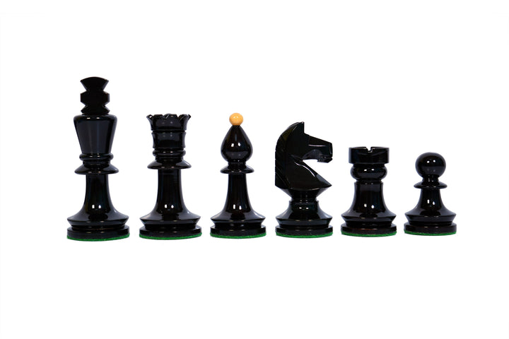 Pièces d'échecs du tournoi national hongrois roumain reproduites en finition laque, buis ébonisé